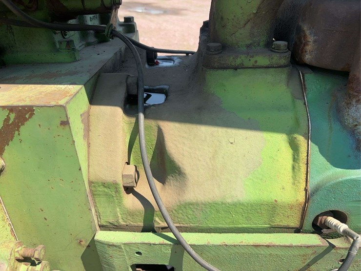 john-deere-630-image-40