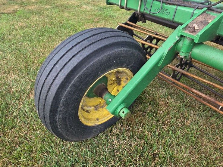 john-deere-200-image-13