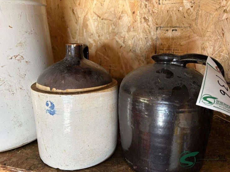 vintage-crocks-and-jugs-image-2