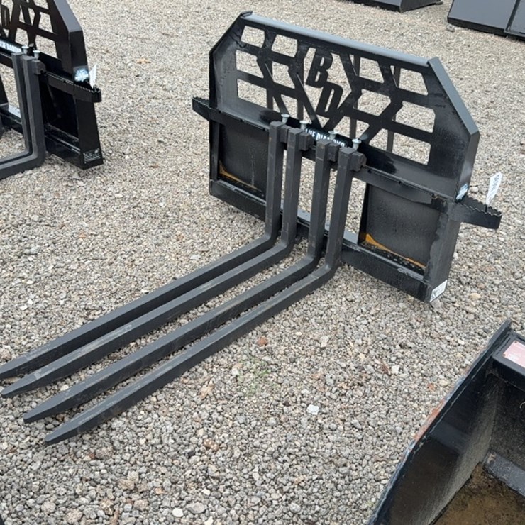#2067 • BLUE DIAMOND 48" SKID STEER BRICK