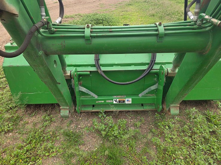 john-deere-148-image-22