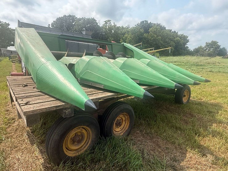 john-deere-443-image-1