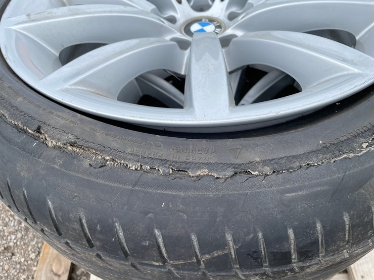 #4561-•-(4)-bmw-5-bolt-rims-with-tires-image-13