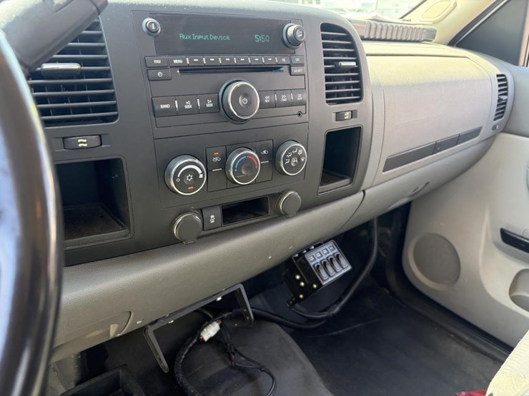 2012-gmc-sierra-2500-image-18