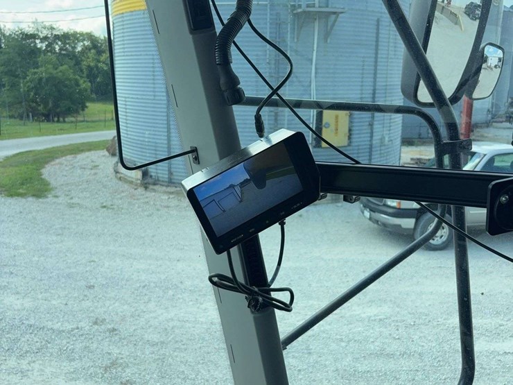 2021-claas-lexion-760-image-28