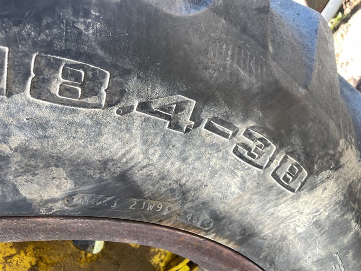 john-deere-4520-image-9