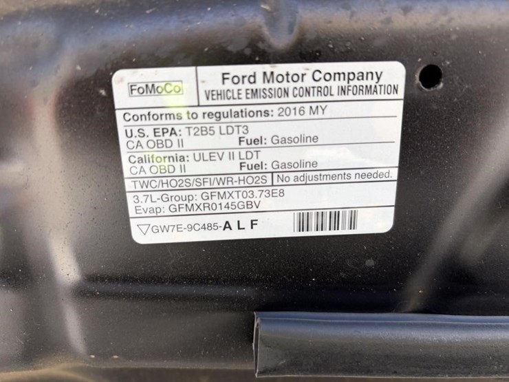 2016-ford-explorer-image-8