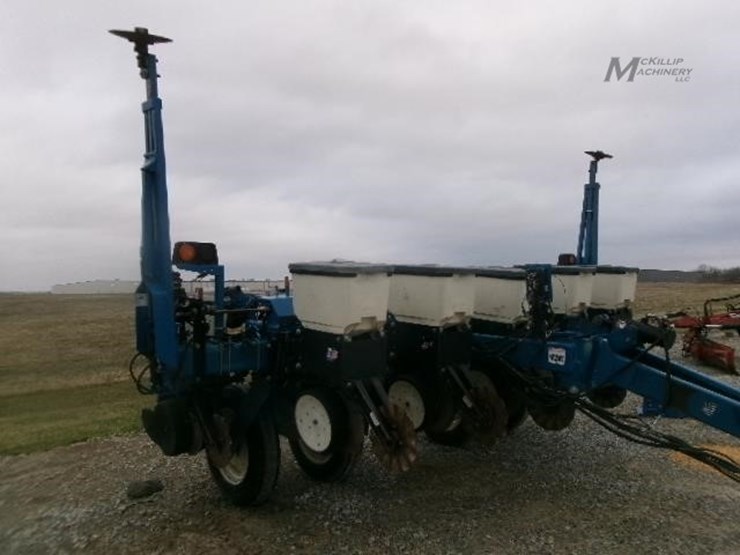 2000-kinze-3000-image-4
