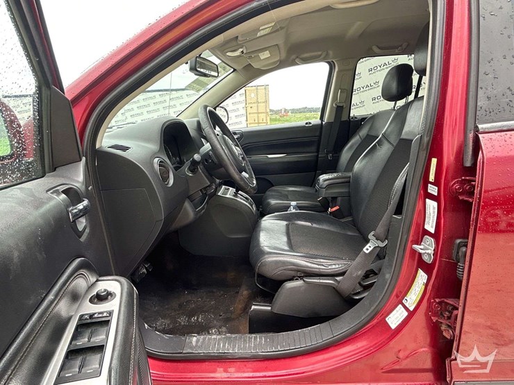 2014-jeep-compass-image-12