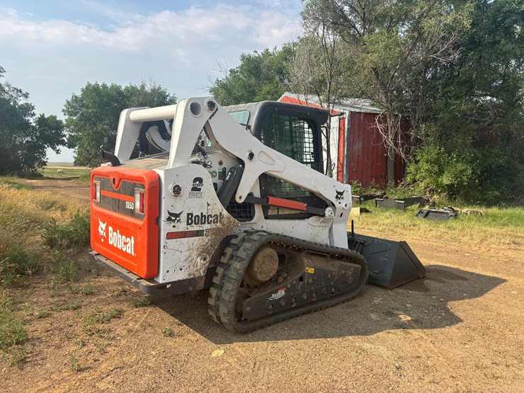 2015-bobcat-t650-image-4