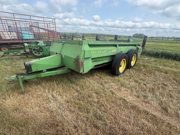 john-deere-660-image-1