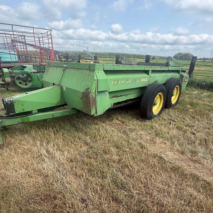 JOHN DEERE 660