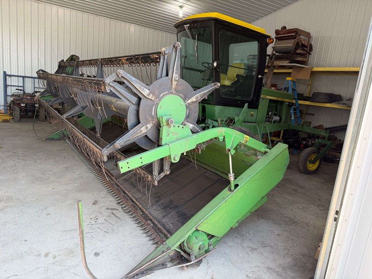 john-deere-2320-image-39