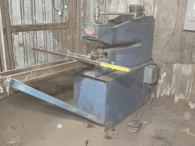 #179-•-armstrong-circular-saw-stretcher-roll-and-saw-spinner-image-14