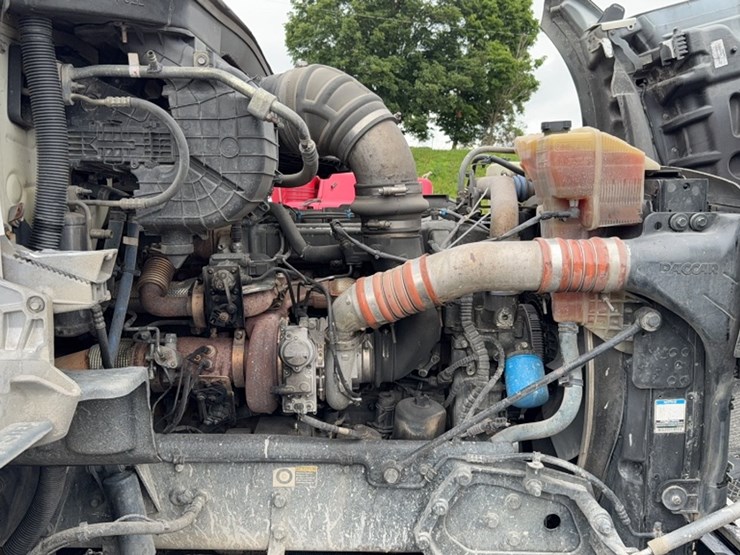 2015-kenworth-t880-image-20