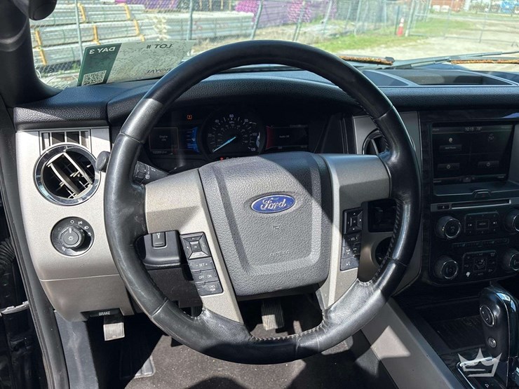 2015-ford-expedition-image-14