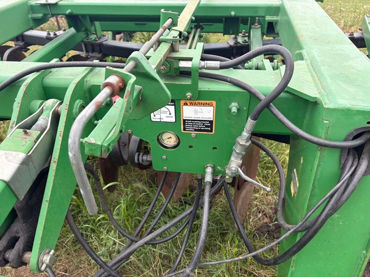 john-deere-2700-image-6
