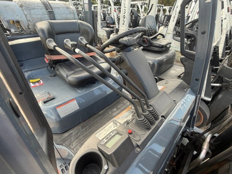 toyota-8fgcu25-image-27