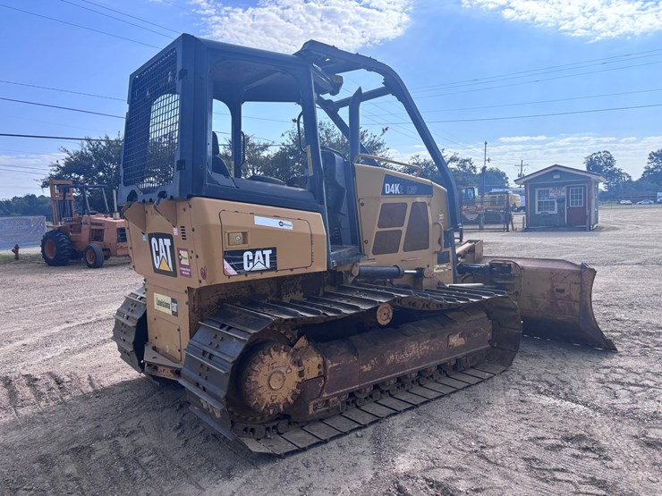 caterpillar-d4k2-lgp-image-4