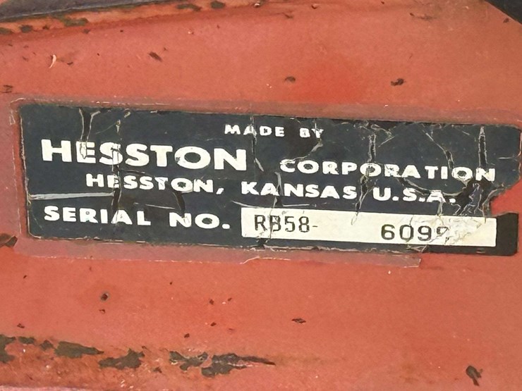 hesston-5800-image-7