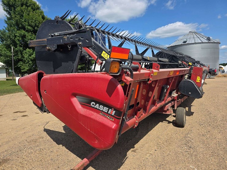 2014-case-ih-3162-image-49