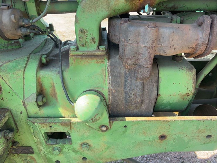 john-deere-70-image-53