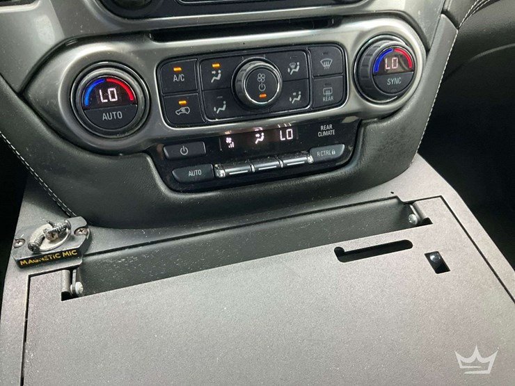 2018-chevrolet-tahoe-image-17