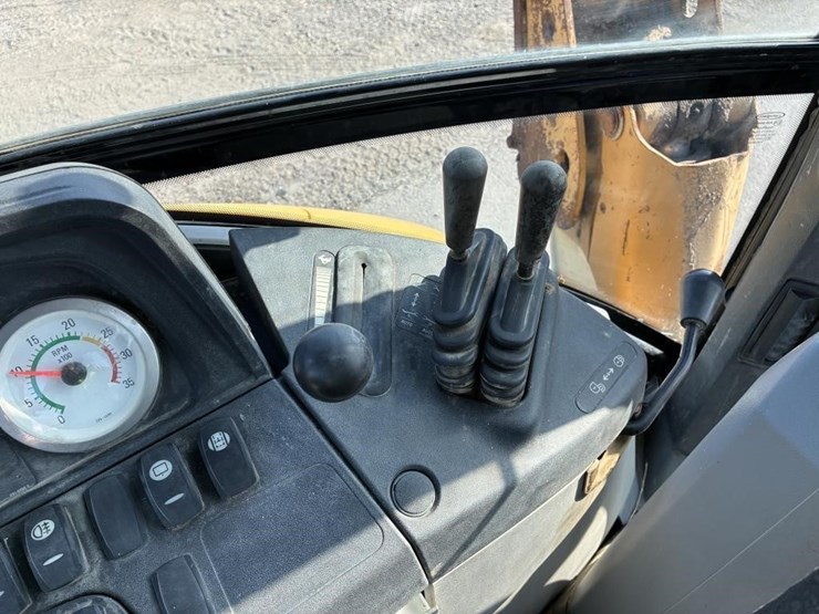 2008-caterpillar-430e-image-24