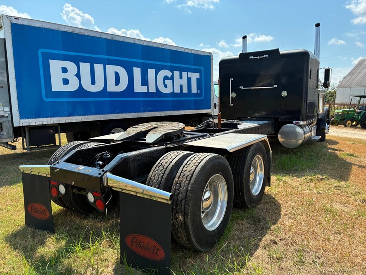 1988-peterbilt-379-image-3