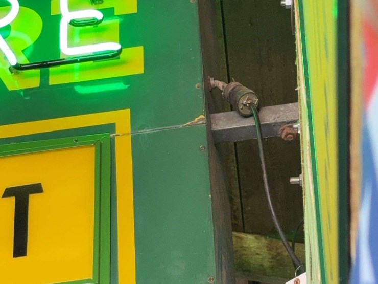 john-deere-double-sided-neon-dealership-sign-image-6