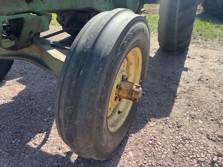 john-deere-70-image-100