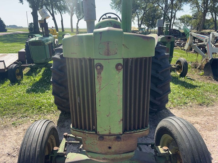 john-deere-720-image-9