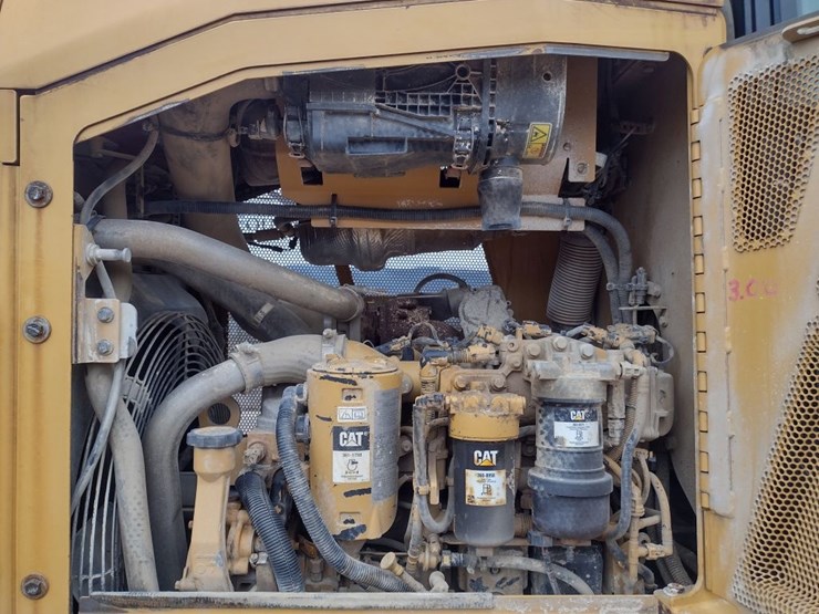 caterpillar-d4k2-xl-image-21