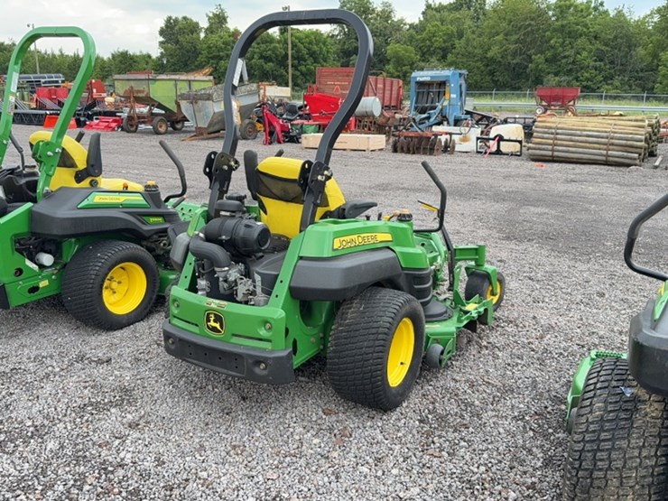 john-deere-z830a-image-8