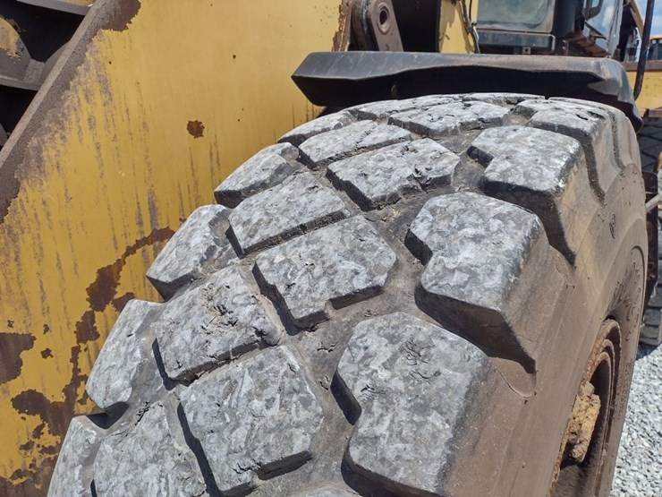 caterpillar-930k-image-16