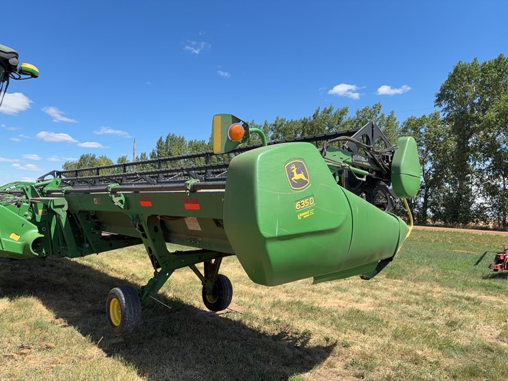 2014-john-deere-635d-image-10