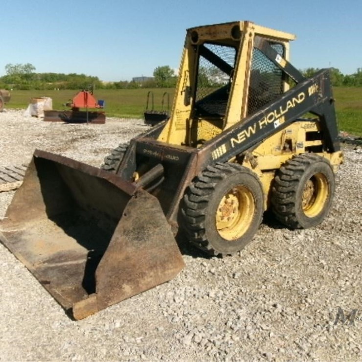 NEW HOLLAND L555