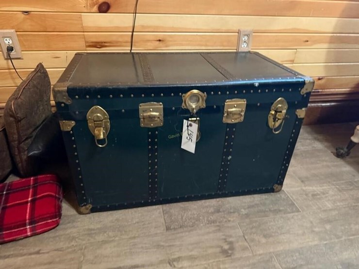 trunk-image-2