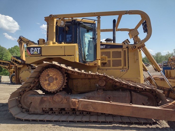 caterpillar-d6t-lgp-image-26