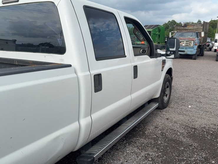 2010-ford-f250-image-6