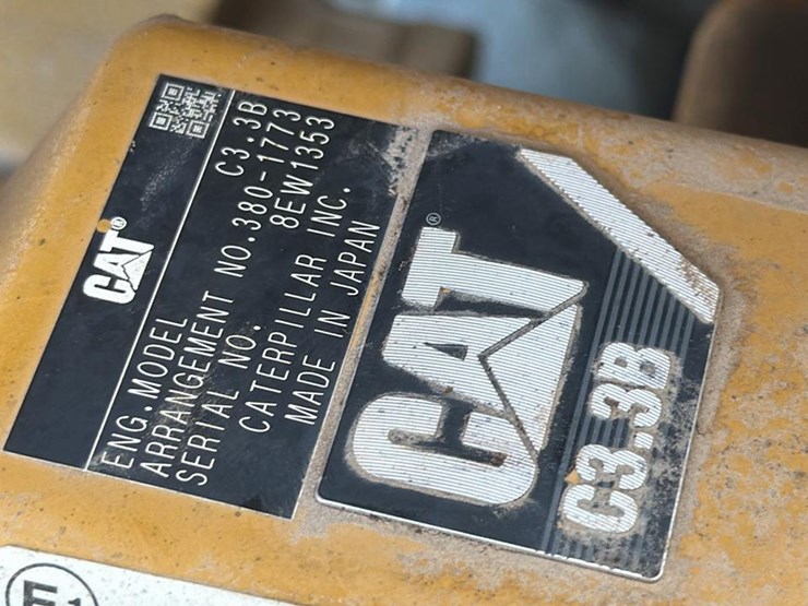 2015-caterpillar-908h2-image-36
