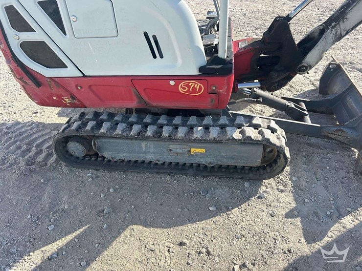 2019-takeuchi-tb216-image-16