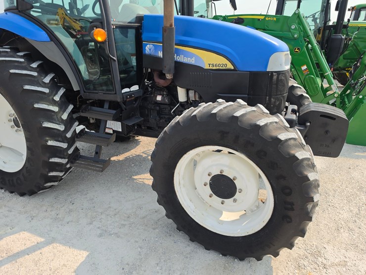 2010-new-holland-ts6020-image-17