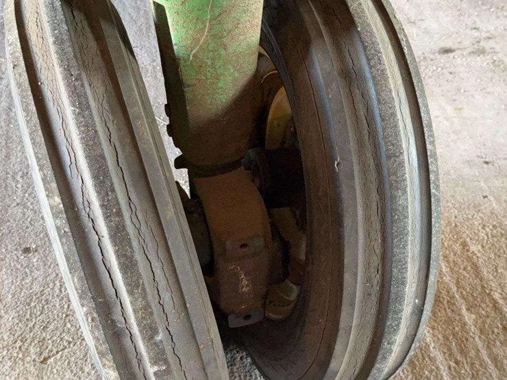 john-deere-530-image-9