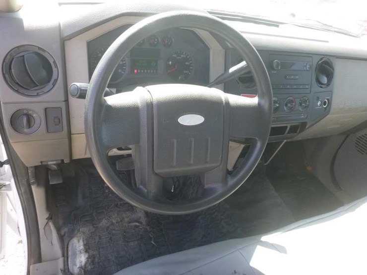 2008-ford-f350-image-13
