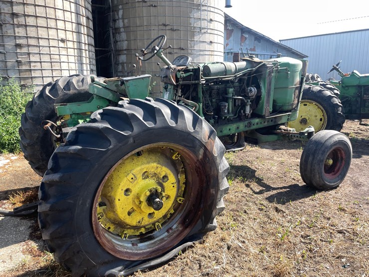 john-deere-4520-image-5