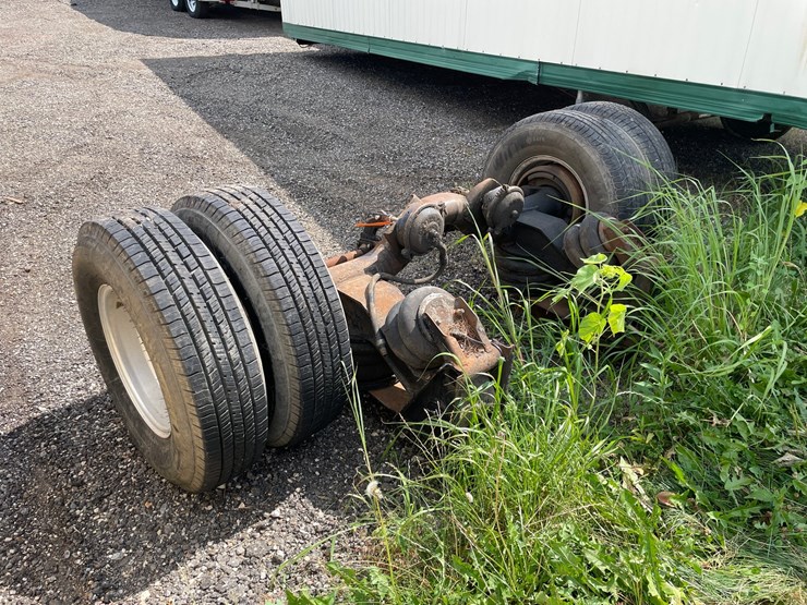 #4515-•-dump-truck-pusher-axle-image-6
