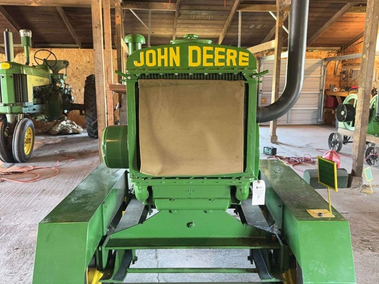 1947-john-deere-model-w-111-power-unit-and-trailer-image-9