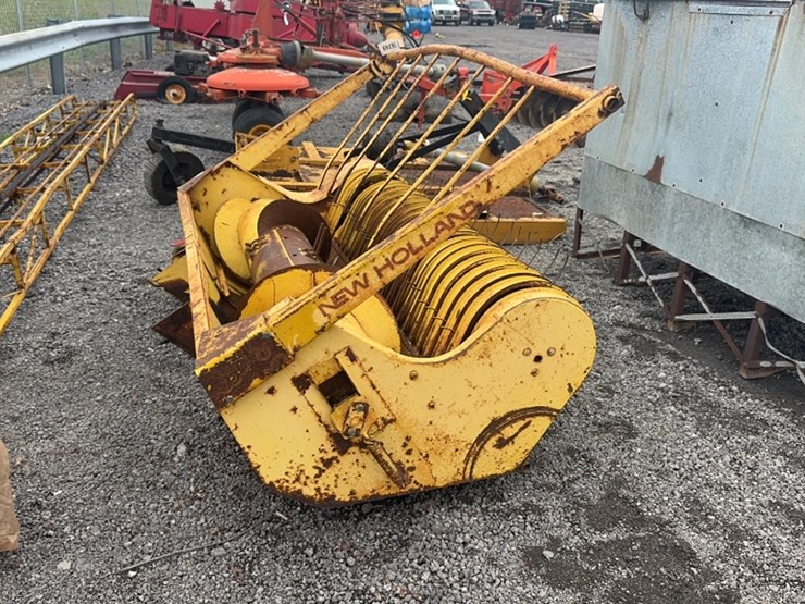 new-holland-770-image-1