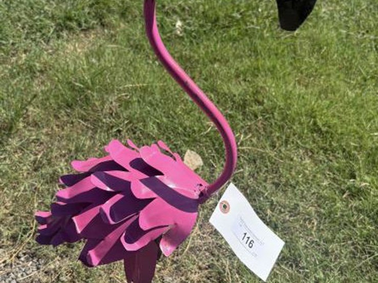 #116-•-metal-art---flamingo-bobble-head-image-2